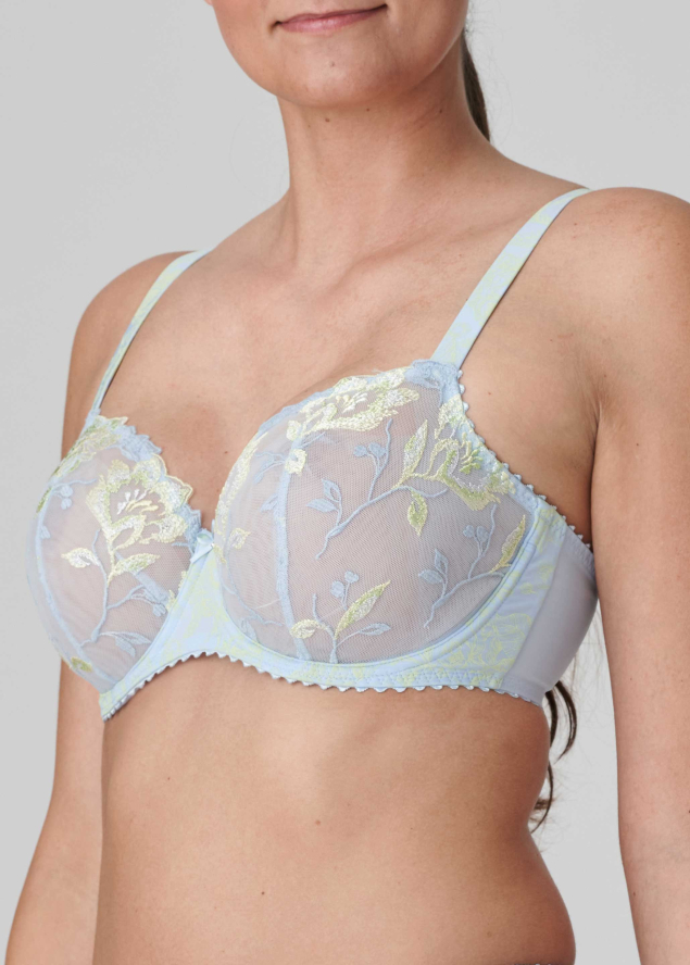 Soutien-Gorge Balconnet A Couture Verticales Elégance Et Confort